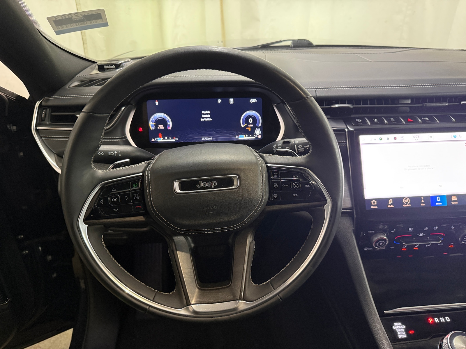 Thumbnail: 2023 Jeep Grand Cherokee L - 4