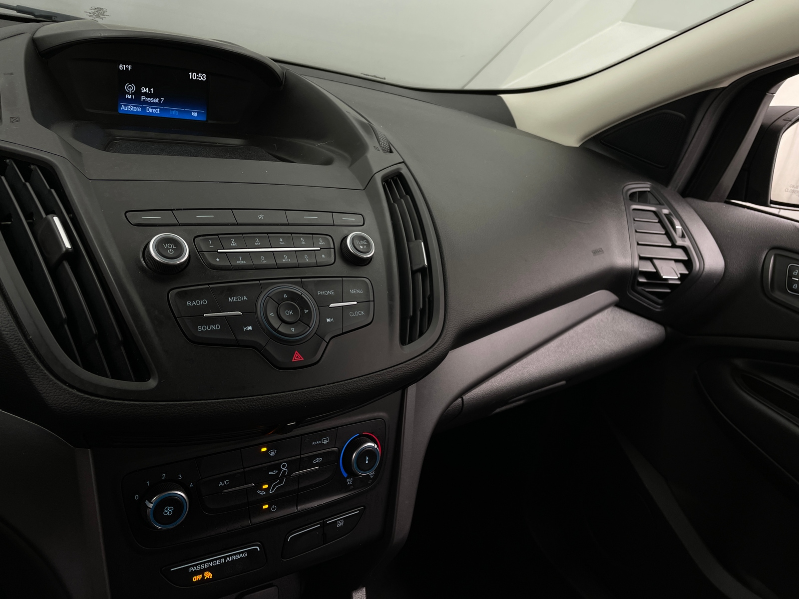 Thumbnail: 2019 Ford Escape - 4