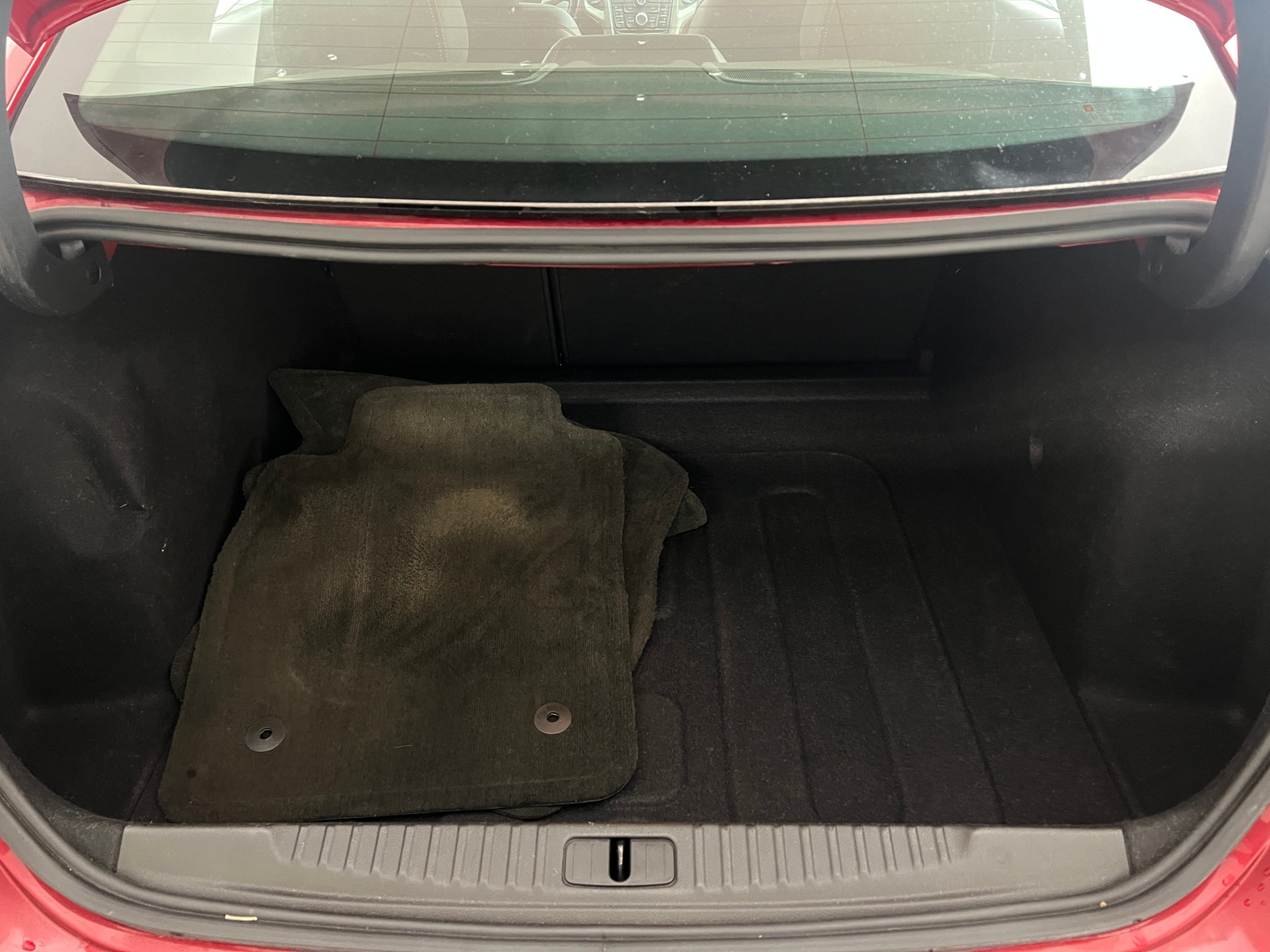 Thumbnail: 2012 Buick Verano - 6
