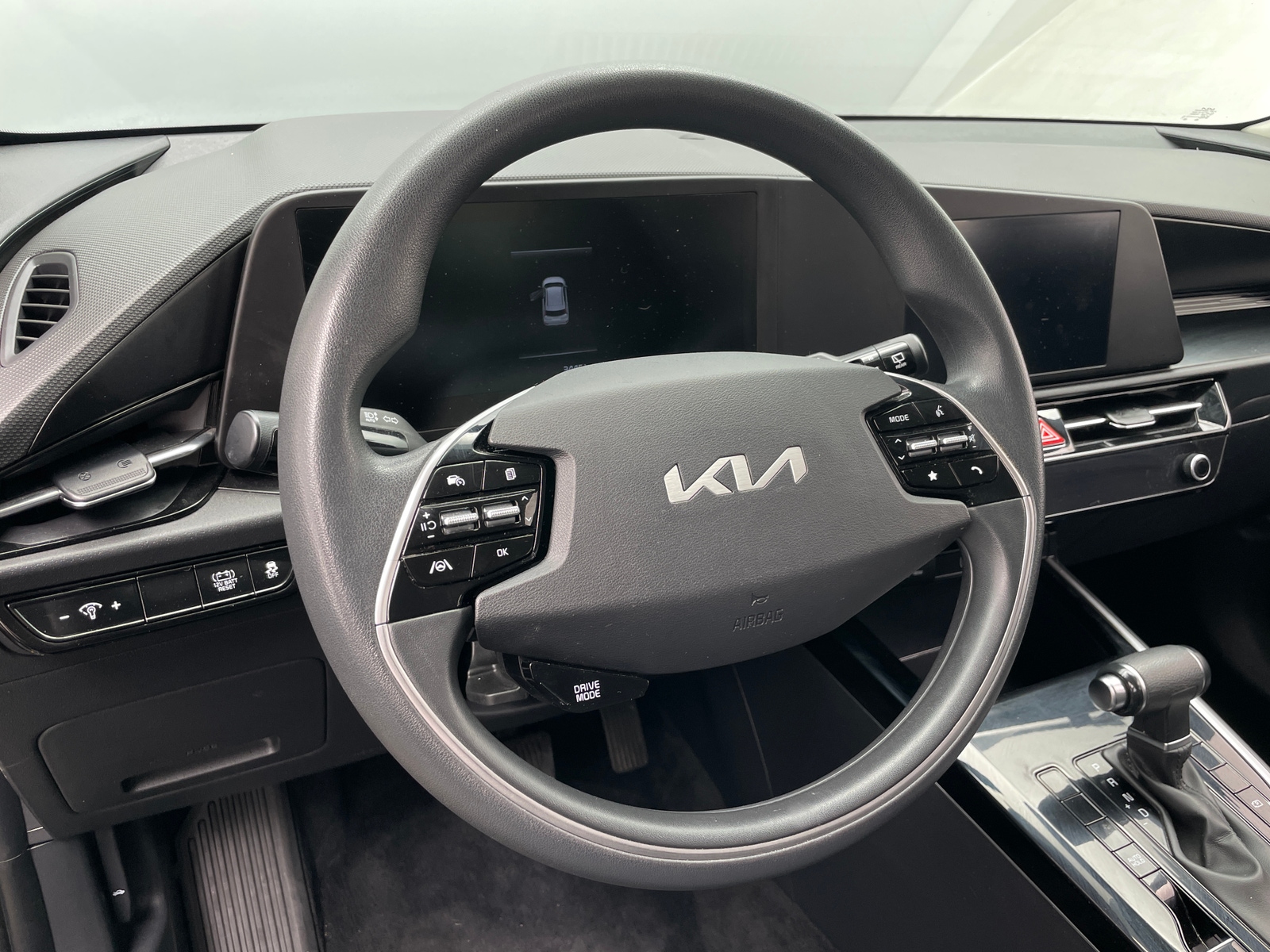 Thumbnail: 2024 Kia Niro - 5