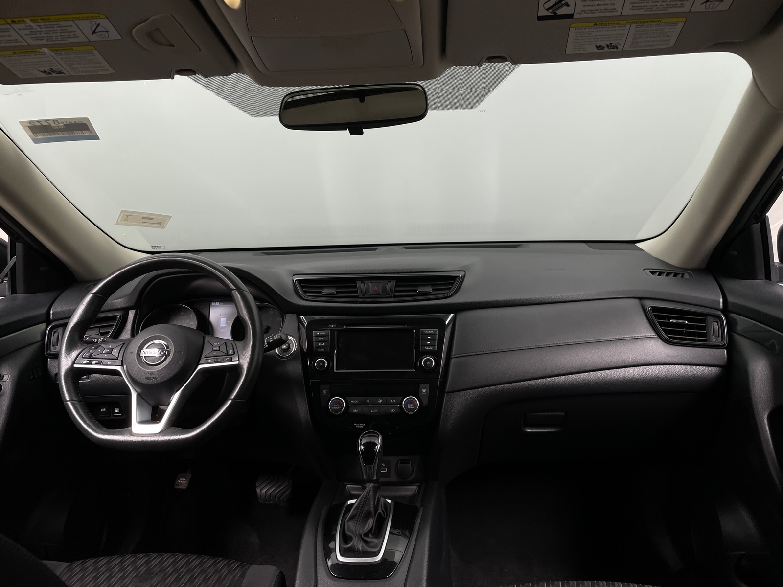 Thumbnail: 2018 Nissan Rogue - 3