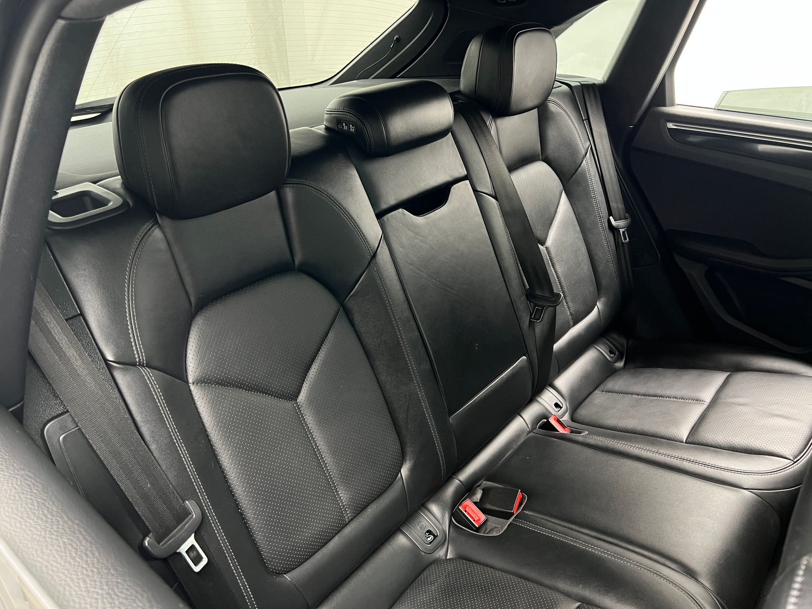 Thumbnail: 2018 Porsche Macan - 5