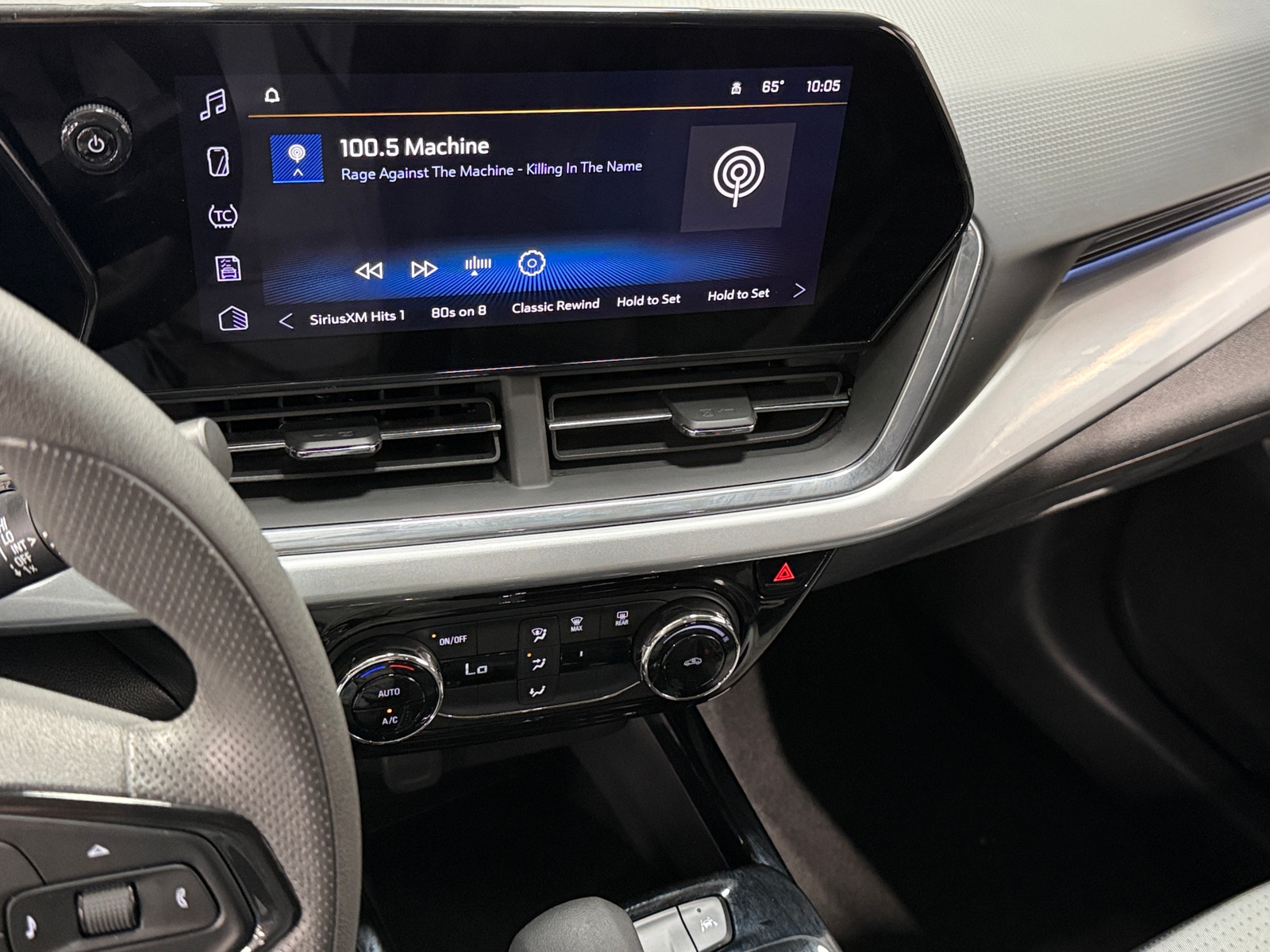 Thumbnail: 2025 Chevrolet Trax - 4