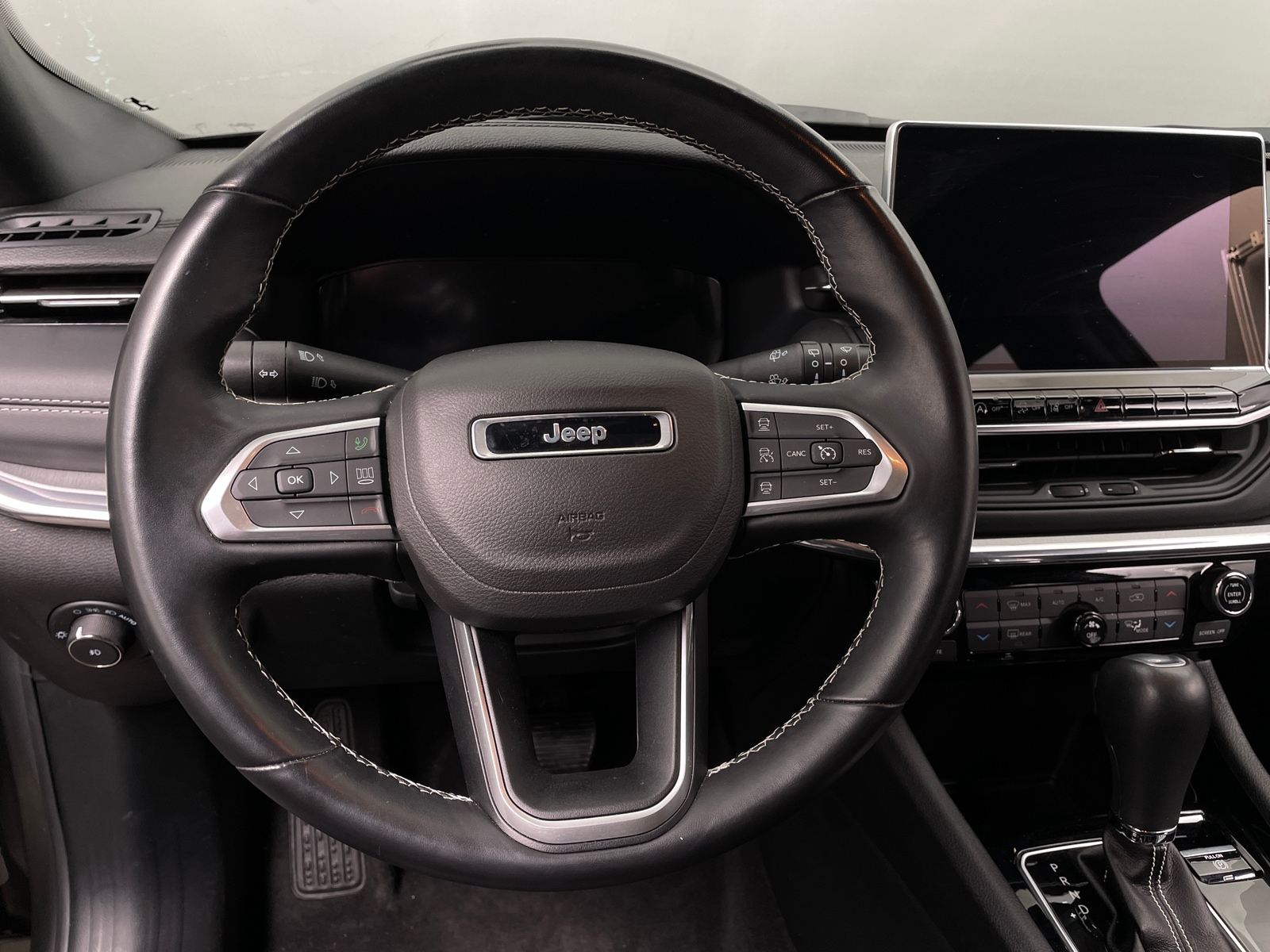 Thumbnail: 2022 Jeep Compass - 4