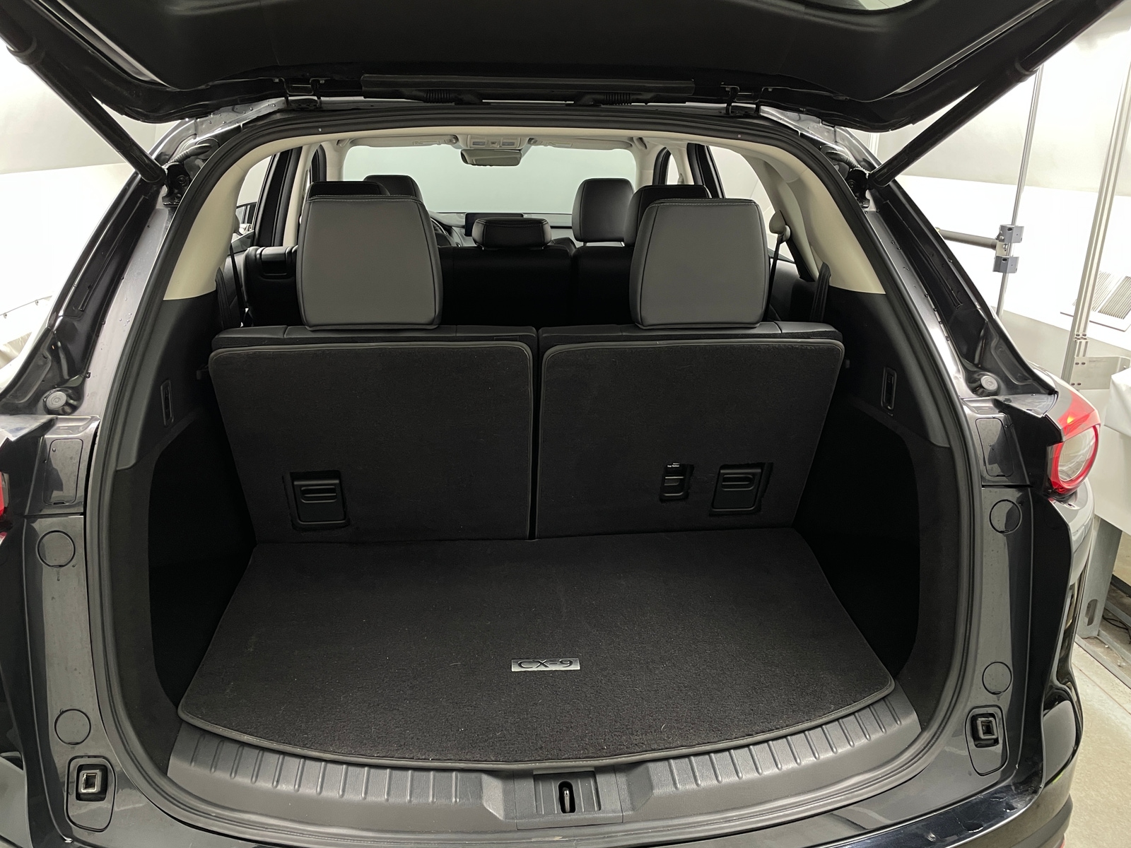 Thumbnail: 2023 Mazda CX-9 - 6