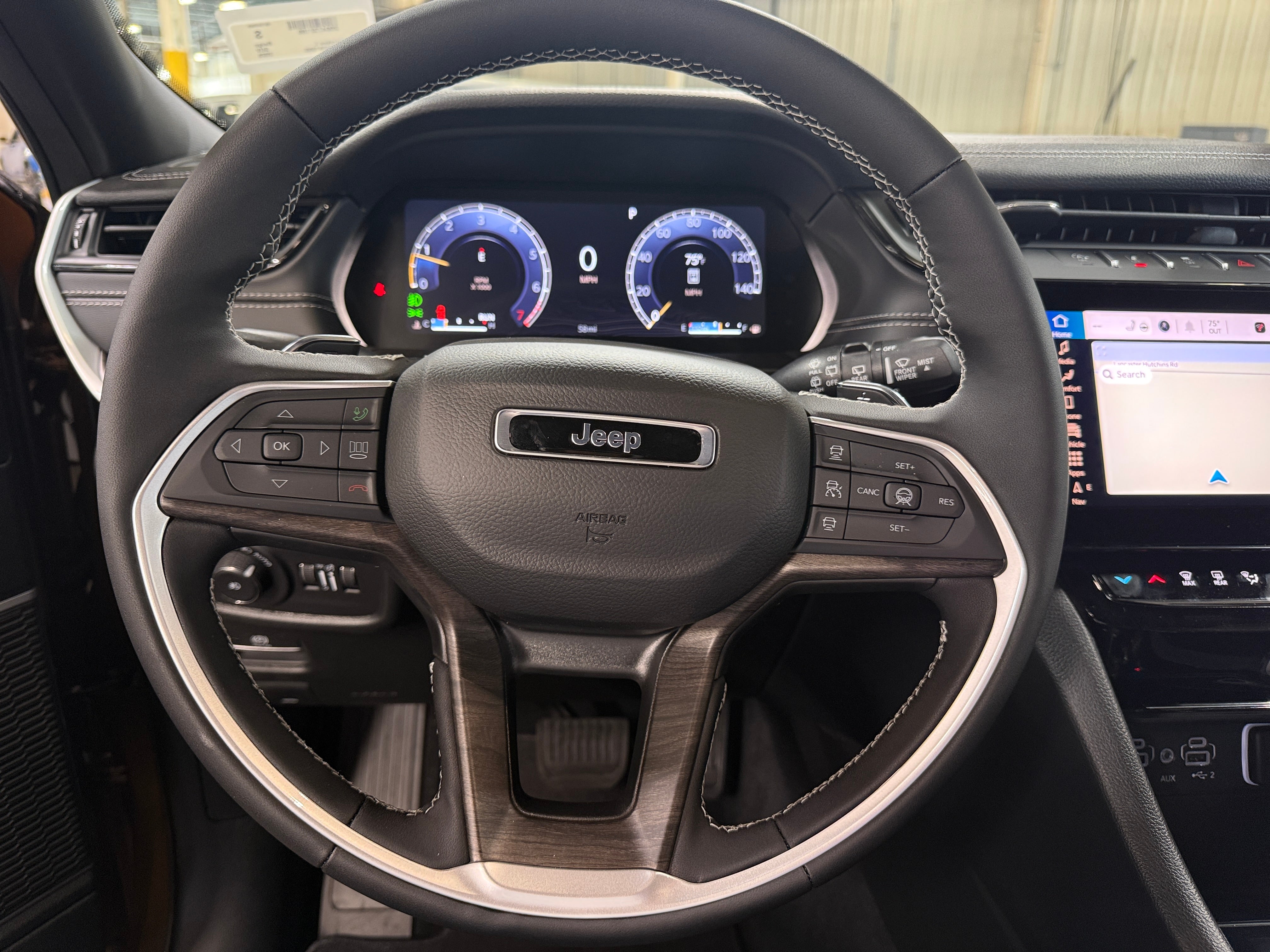 2026 Jeep Grand Cherokee L Limited 4x4's photo