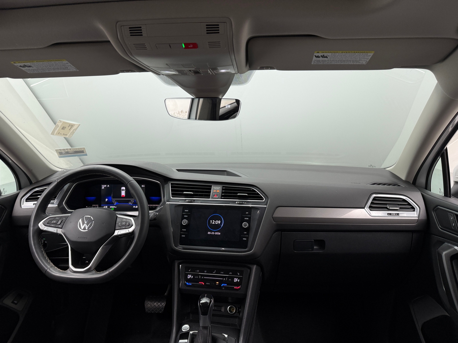 Thumbnail: 2022 Volkswagen Tiguan - 2