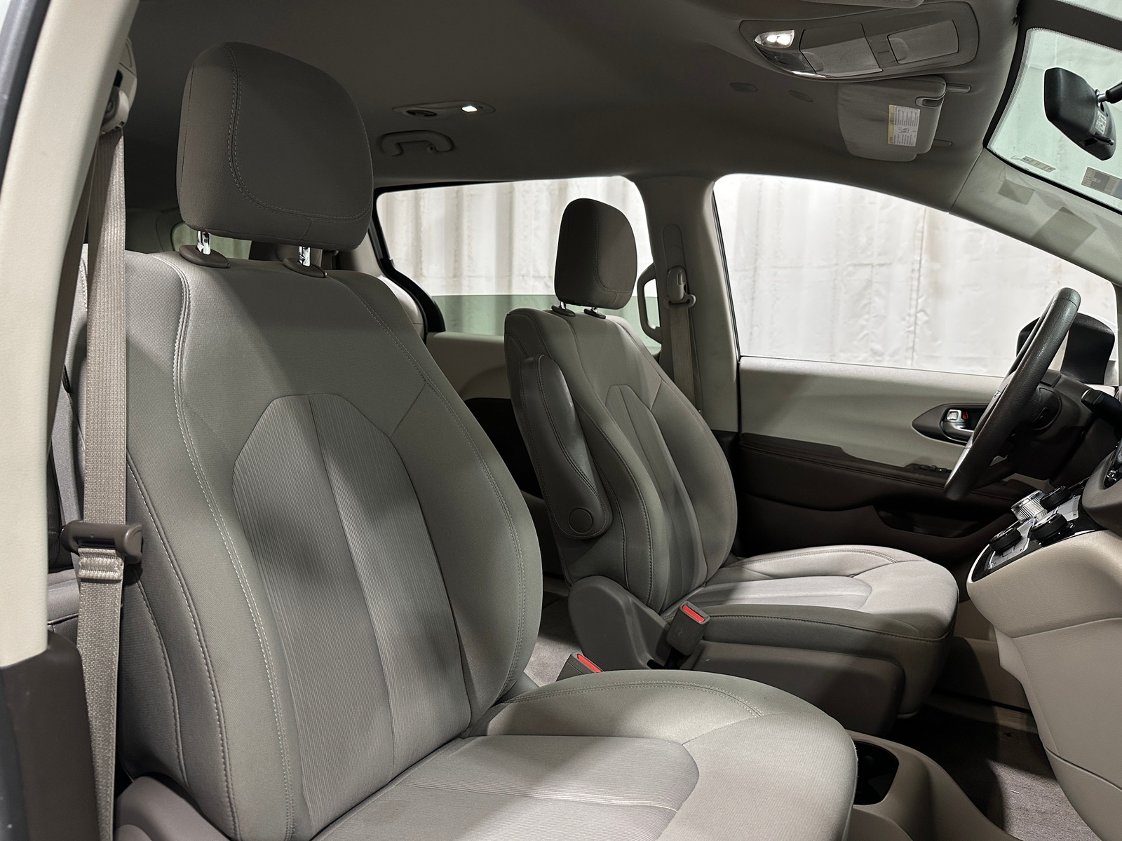 Thumbnail: 2020 Chrysler Voyager - 2