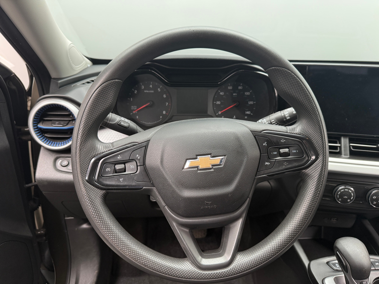 Thumbnail: 2024 Chevrolet Trax - 5