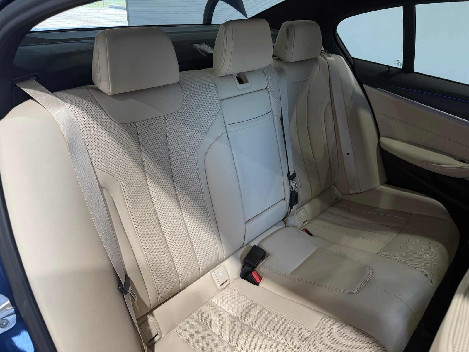 Thumbnail: 2021 BMW 5 Series - 5