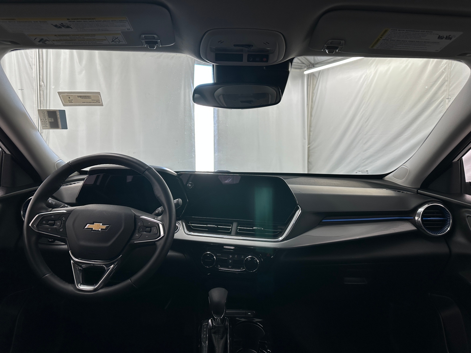Thumbnail: 2025 Chevrolet Trax - 3