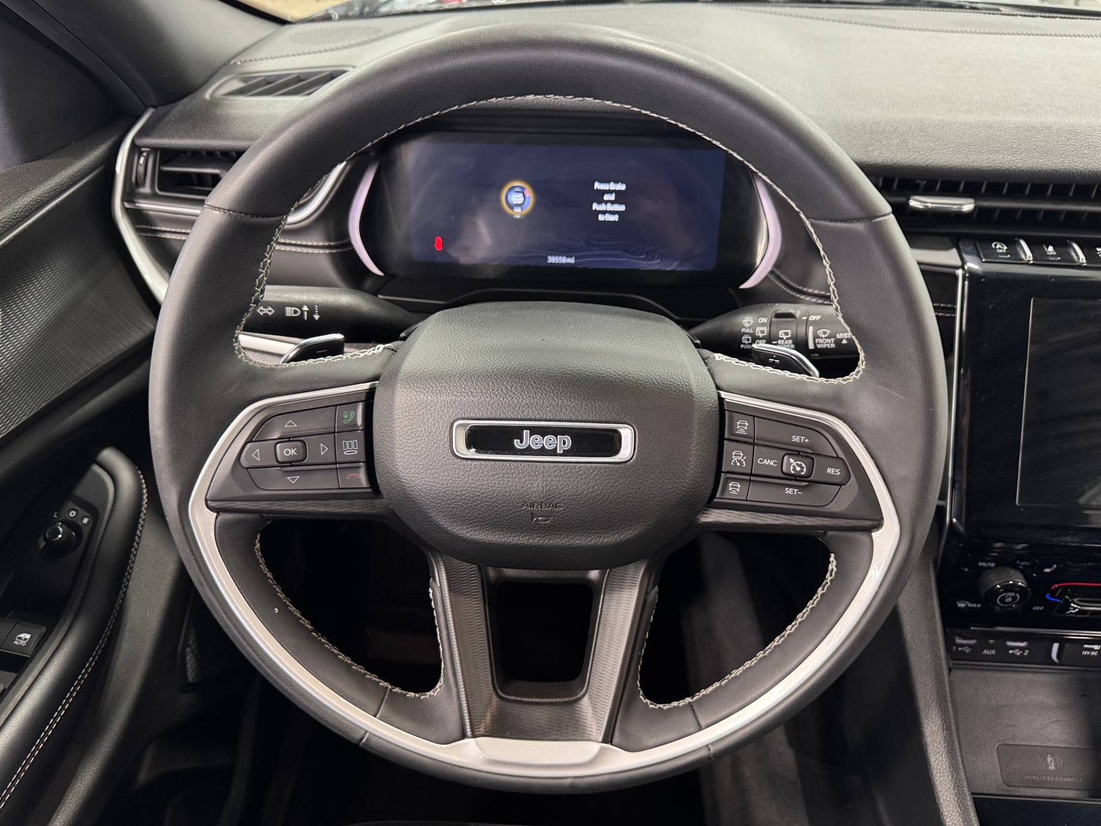 Thumbnail: 2023 Jeep Grand Cherokee - 4