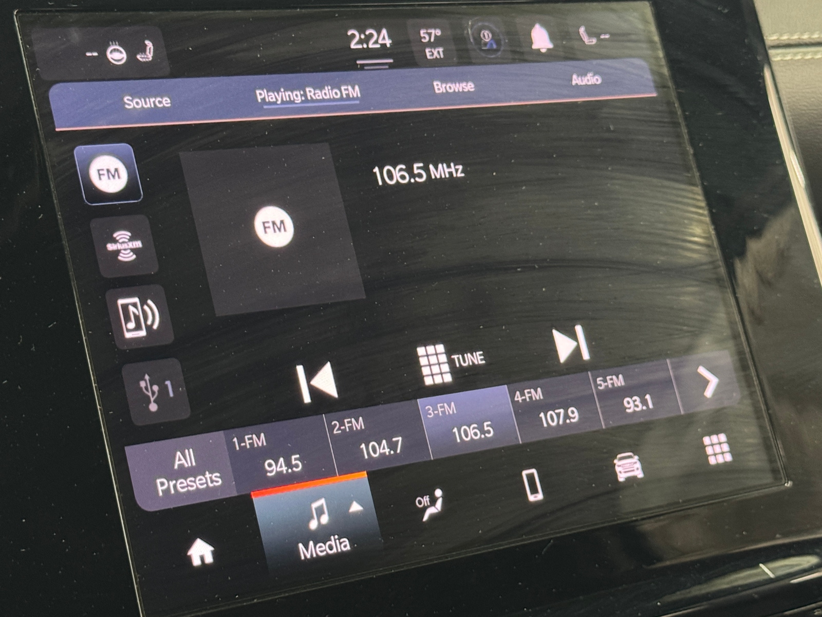 Thumbnail: 2023 Jeep Grand Cherokee - 3
