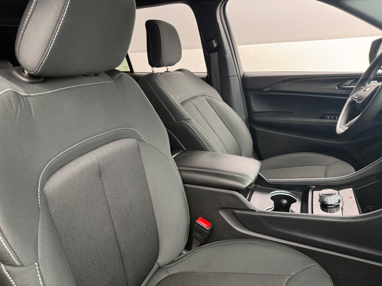Thumbnail: 2025 Jeep Grand Cherokee - 2