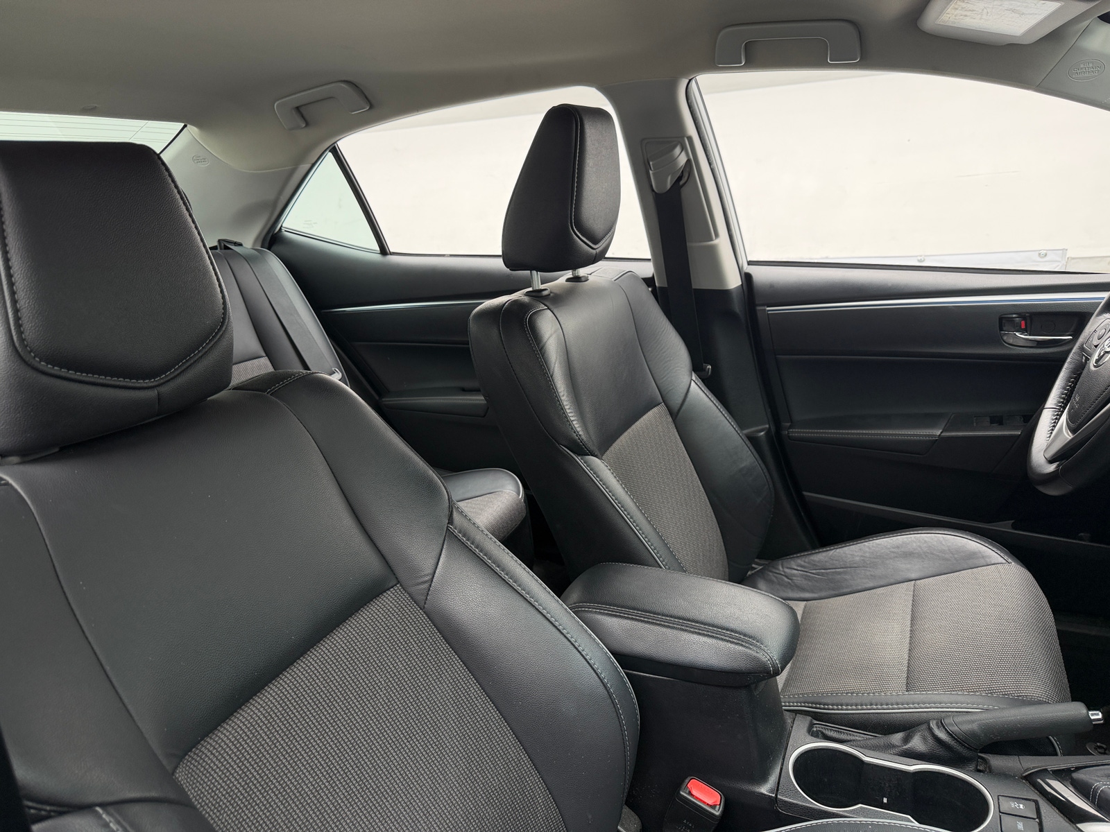 Thumbnail: 2016 Toyota Corolla - 2