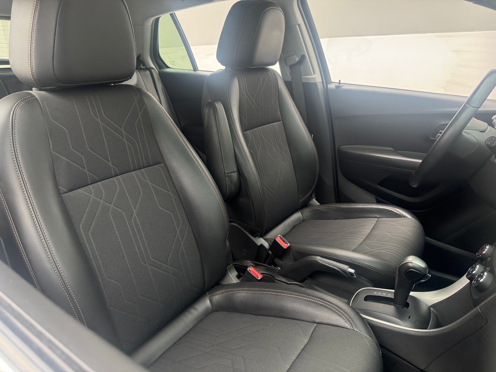 Thumbnail: 2019 Chevrolet Trax - 2