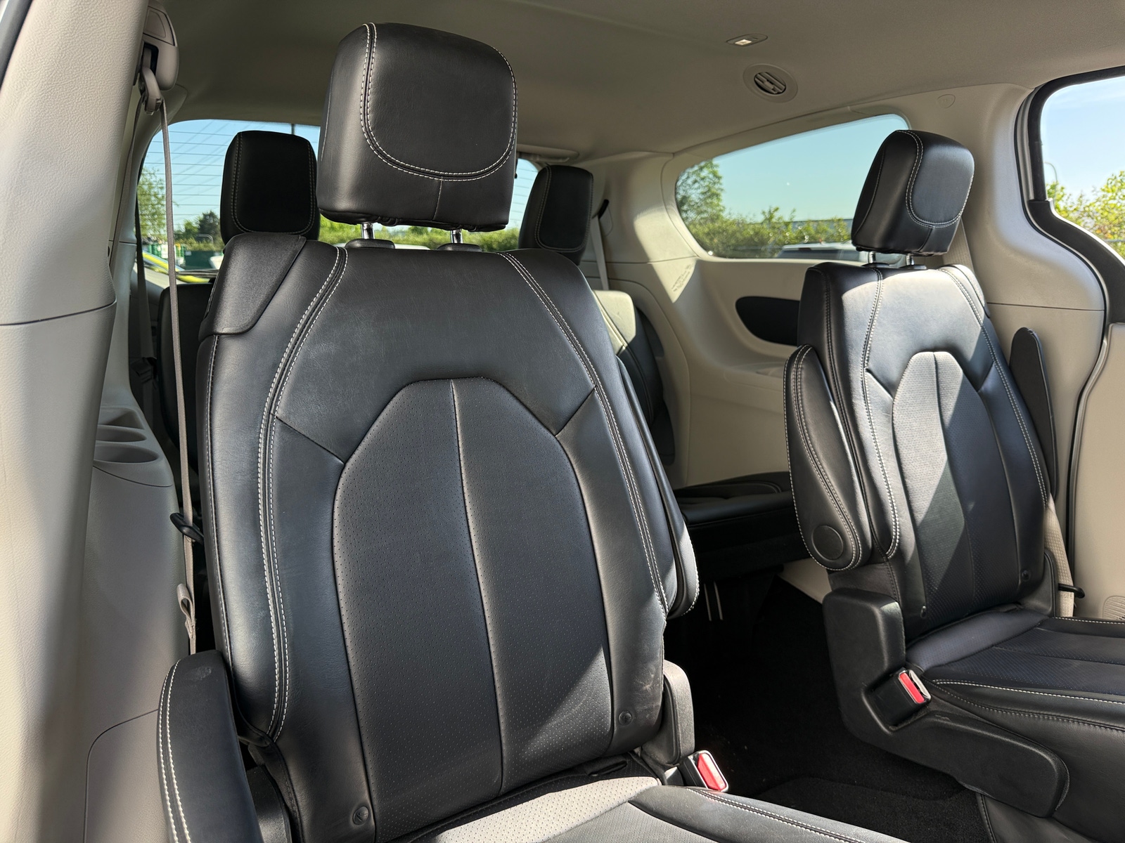 Thumbnail: 2024 Chrysler Pacifica - 5