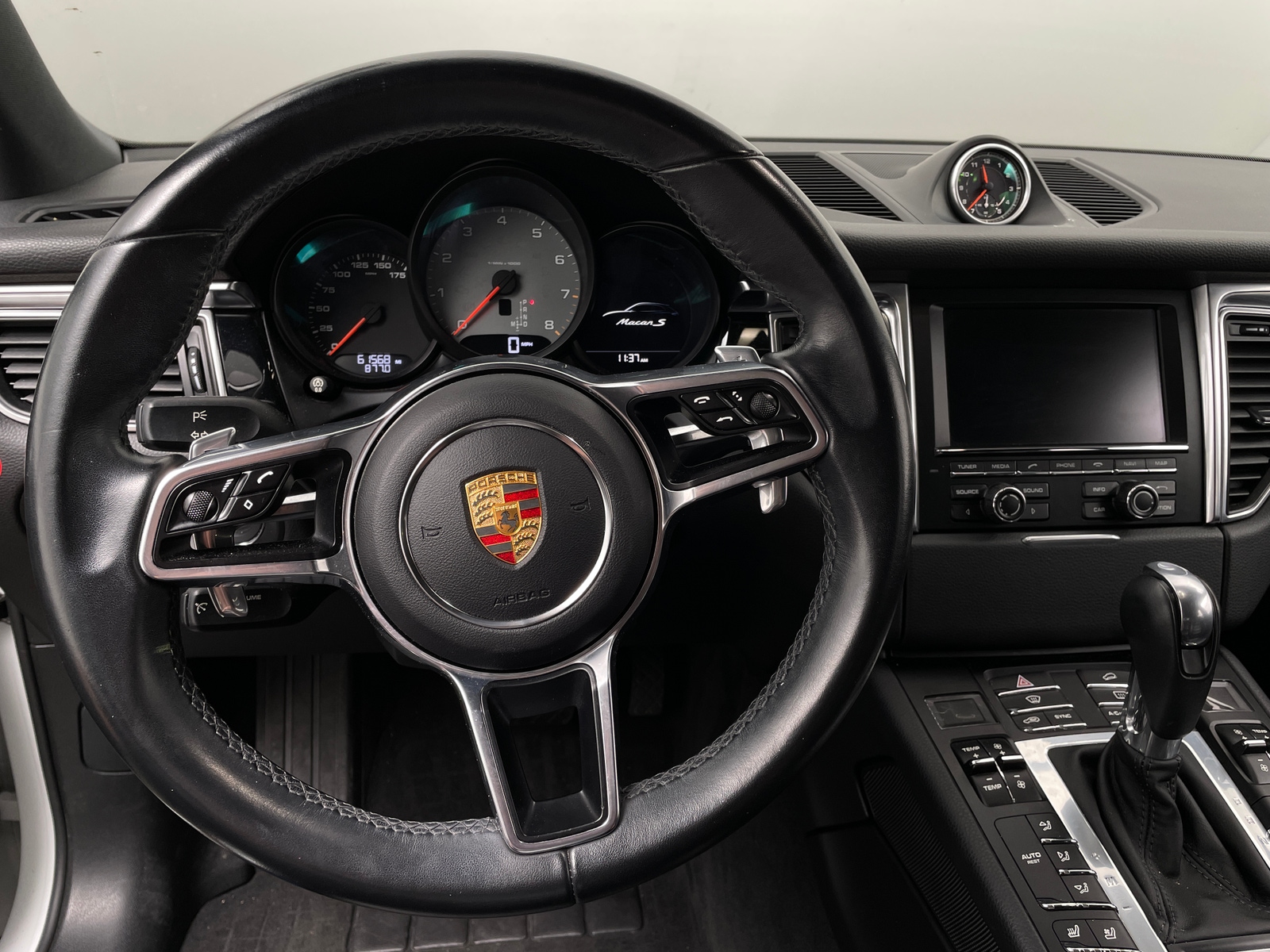 Thumbnail: 2016 Porsche Macan - 4