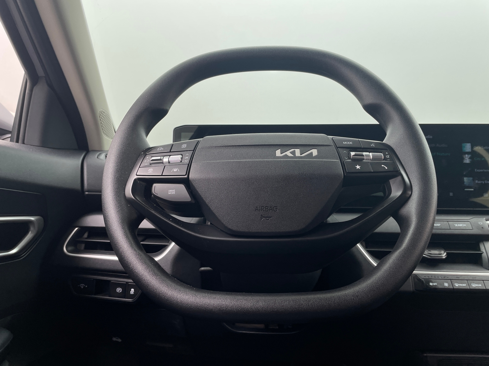 Thumbnail: 2025 Kia K4 - 5
