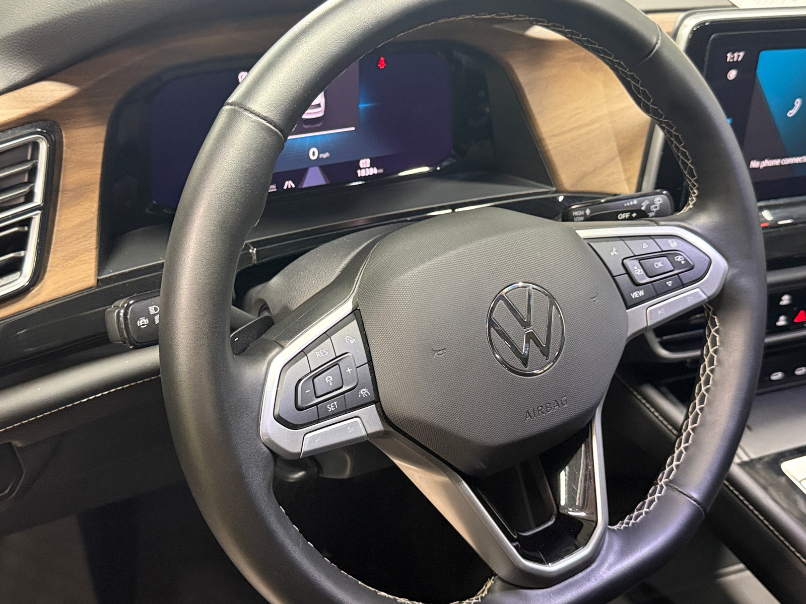 Thumbnail: 2025 Volkswagen Atlas - 4