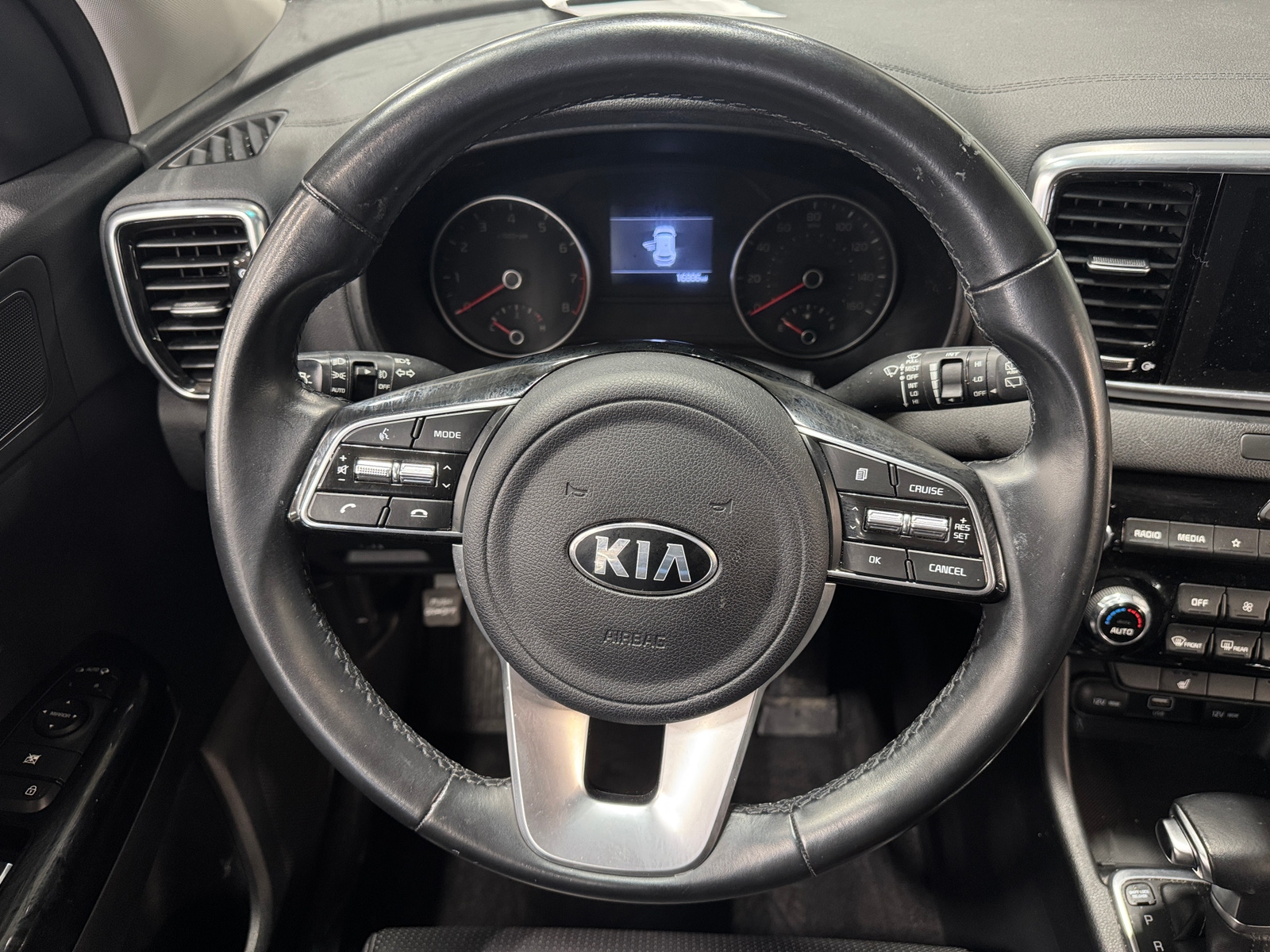 Thumbnail: 2022 Kia Sportage - 4