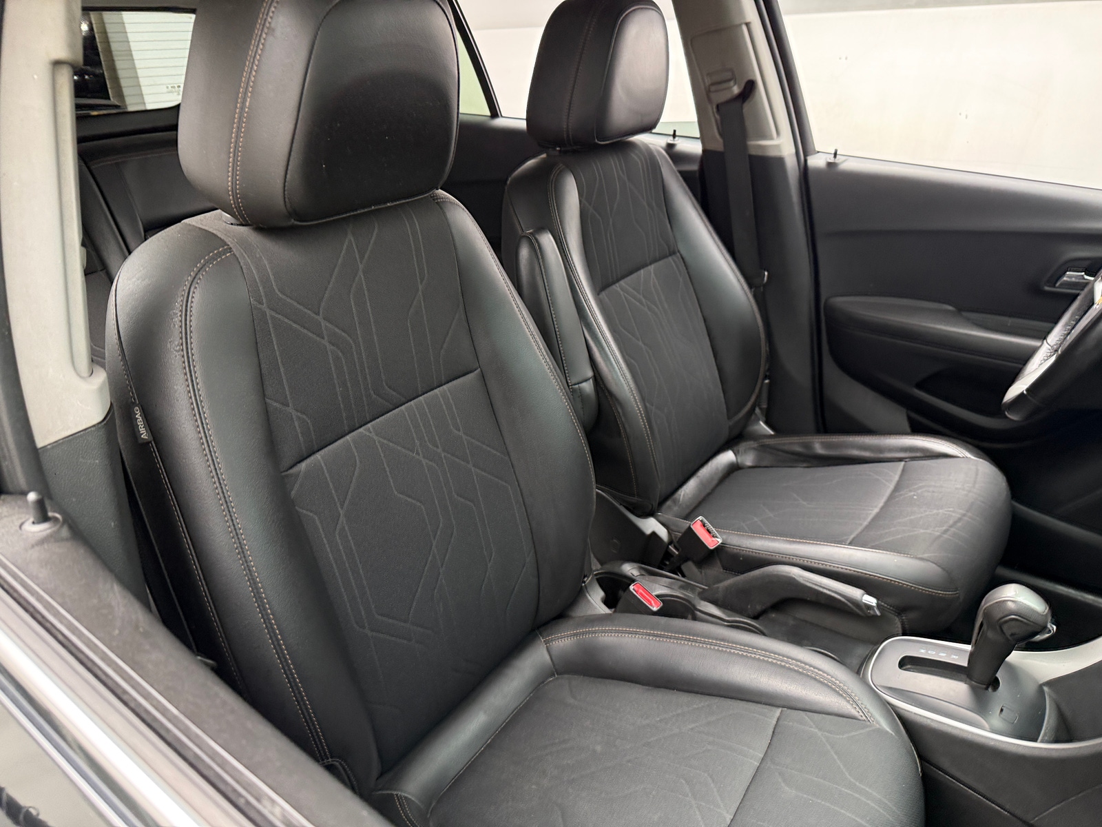 Thumbnail: 2020 Chevrolet Trax - 2