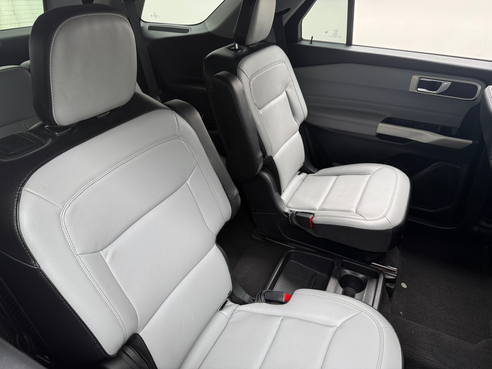 Thumbnail: 2021 Ford Explorer - 6