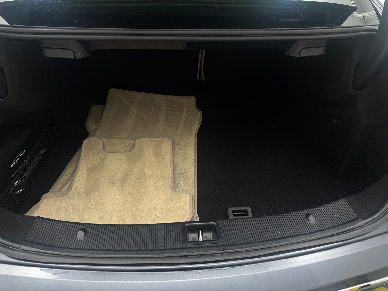 Thumbnail: 2010 Mercedes-Benz E-Class - 4