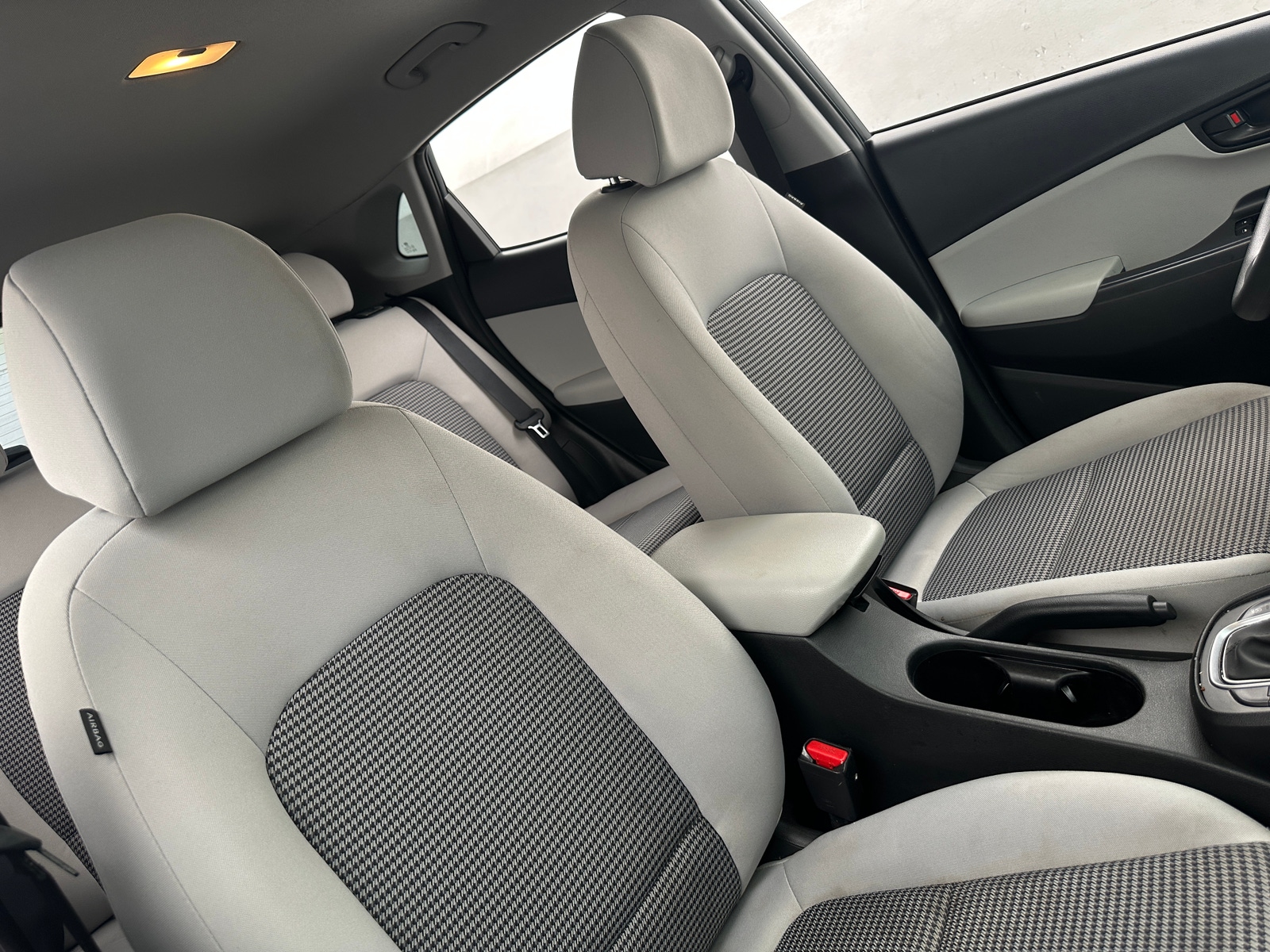 Thumbnail: 2022 Hyundai Kona - 2