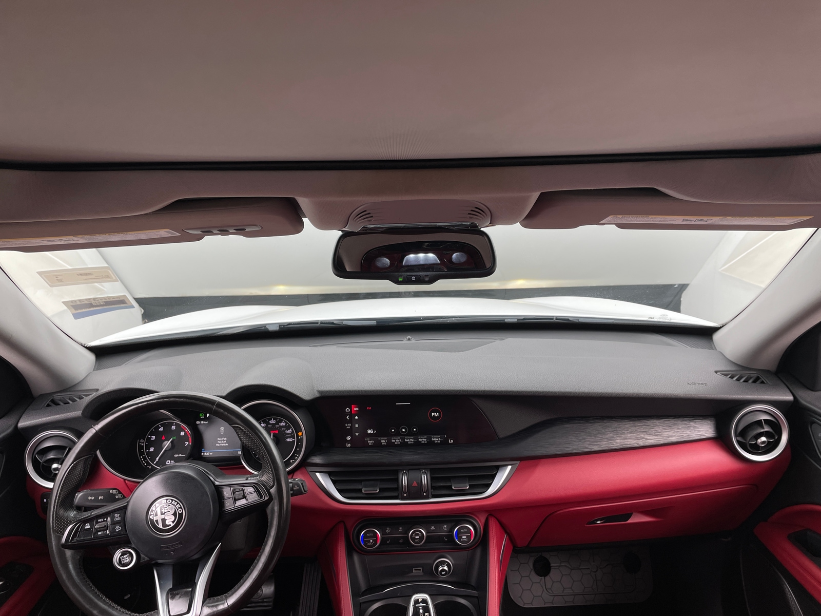 Thumbnail: 2021 Alfa Romeo Stelvio - 2