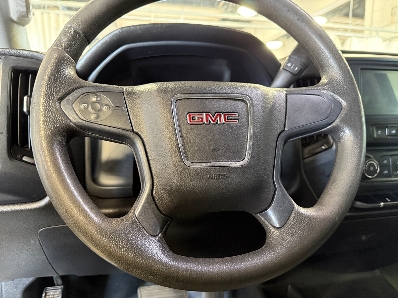 Thumbnail: 2018 GMC Sierra 2500 - 5