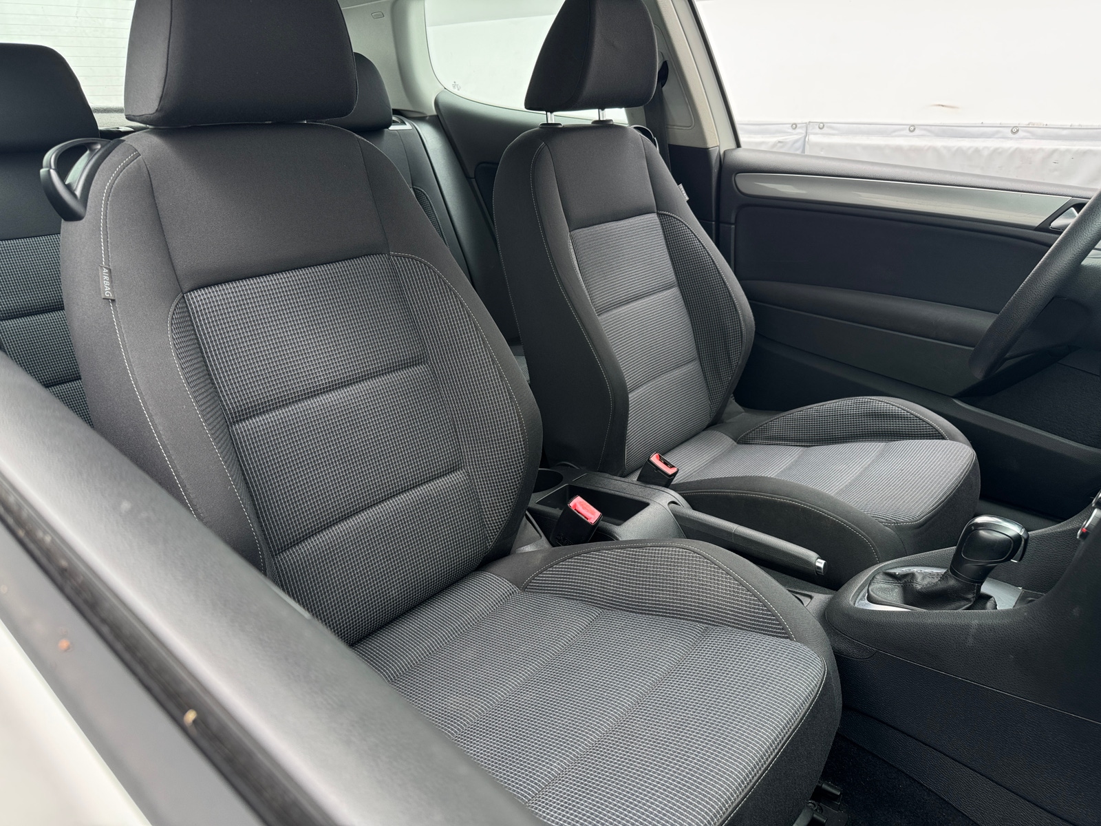 Thumbnail: 2012 Volkswagen Golf - 2