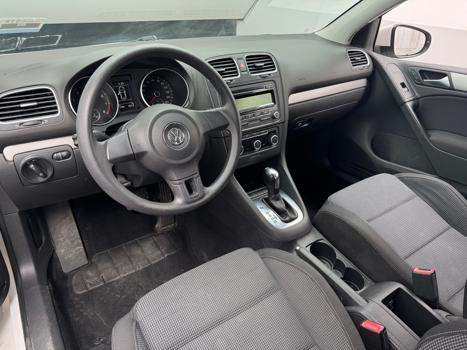 Thumbnail: 2012 Volkswagen Golf - 3