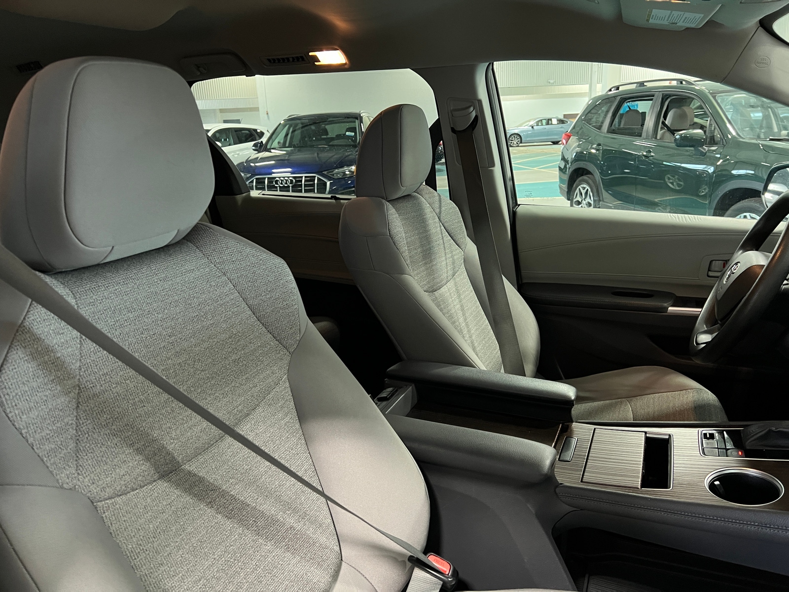 Thumbnail: 2022 Toyota Sienna - 2