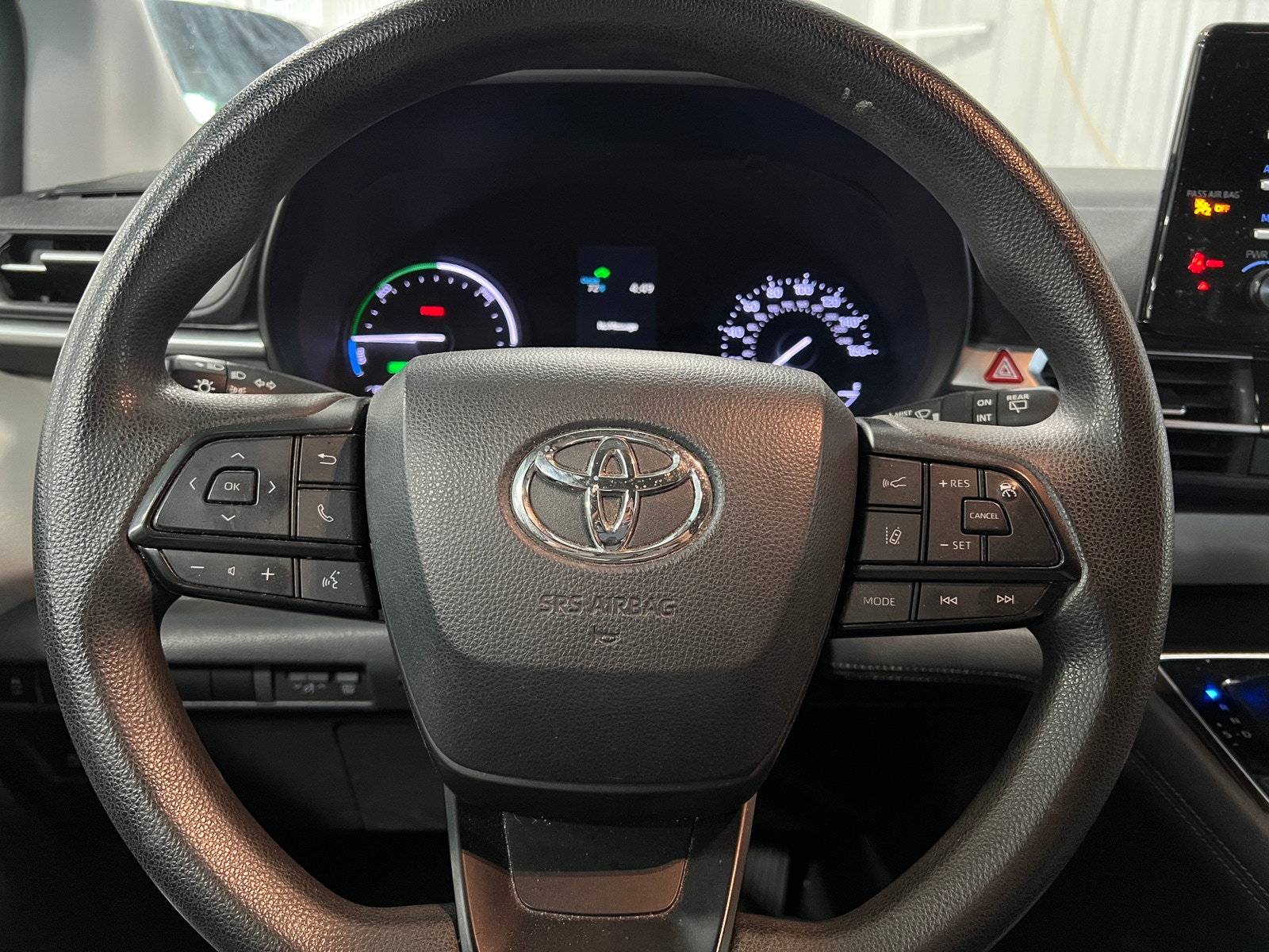Thumbnail: 2022 Toyota Sienna - 5