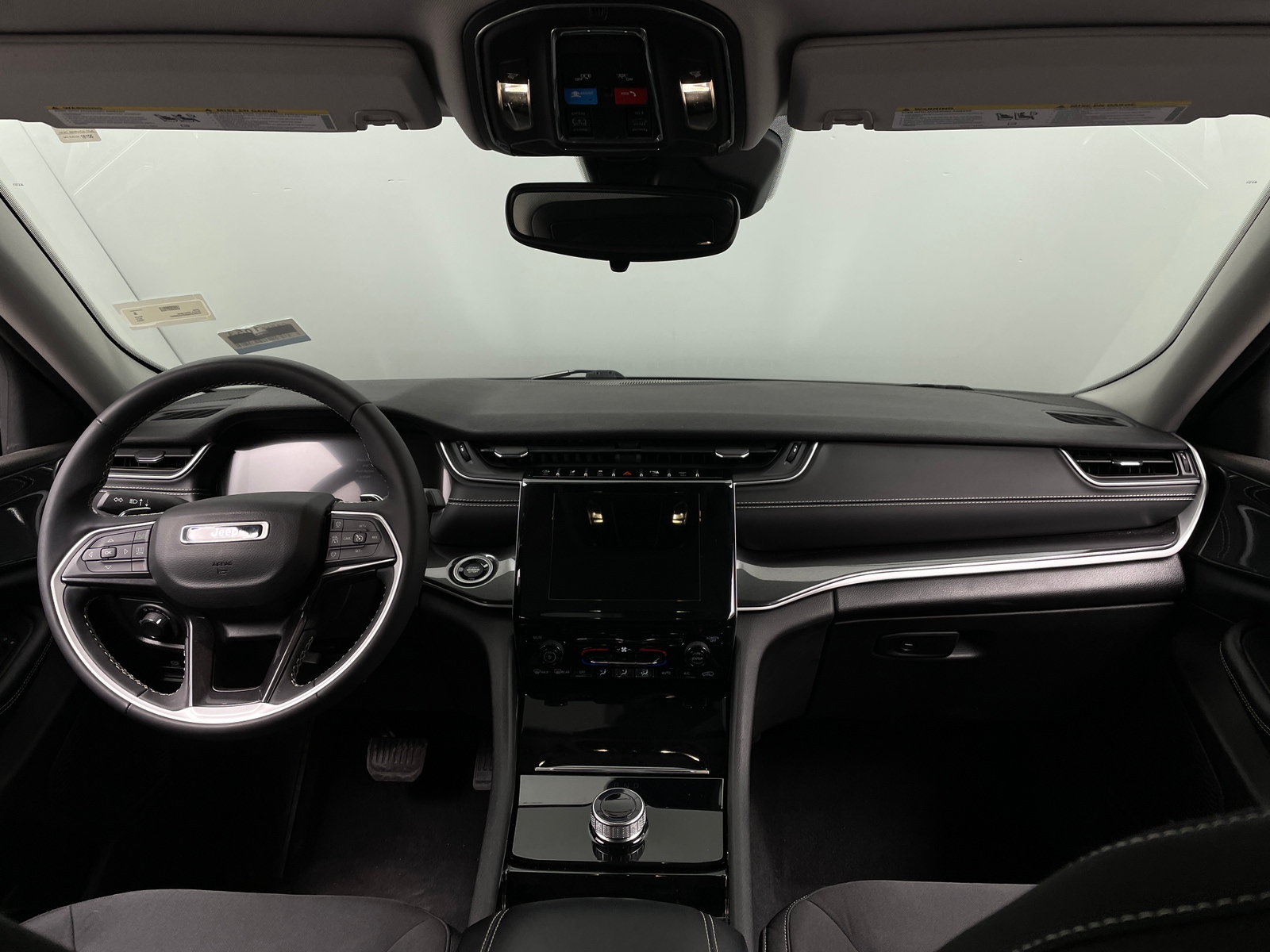 Thumbnail: 2023 Jeep Grand Cherokee - 3