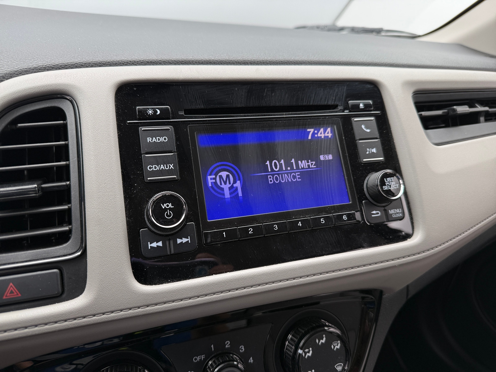 Thumbnail: 2018 Honda HR-V - 4