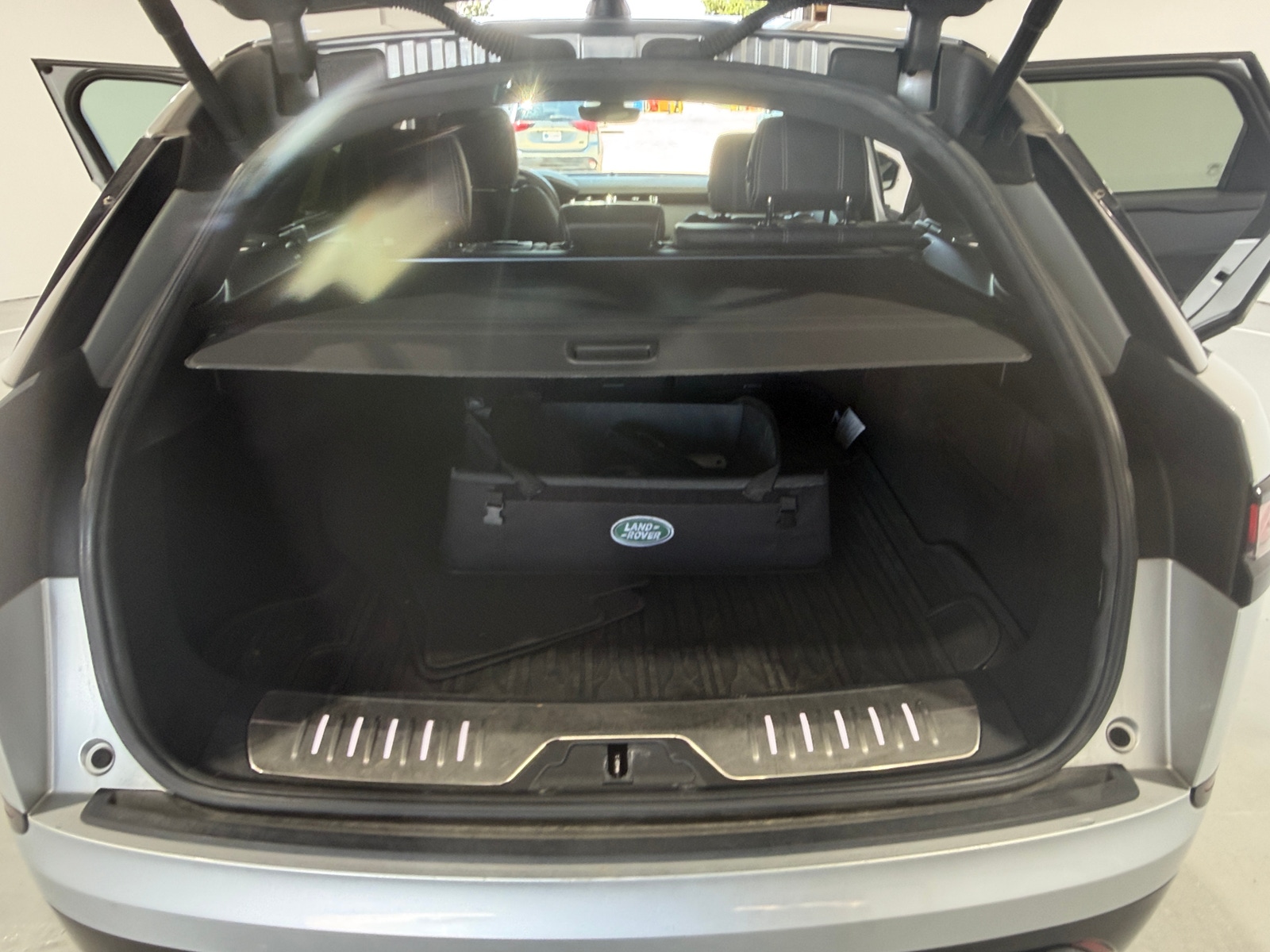 Thumbnail: 2019 Land Rover Range Rover Velar - 7