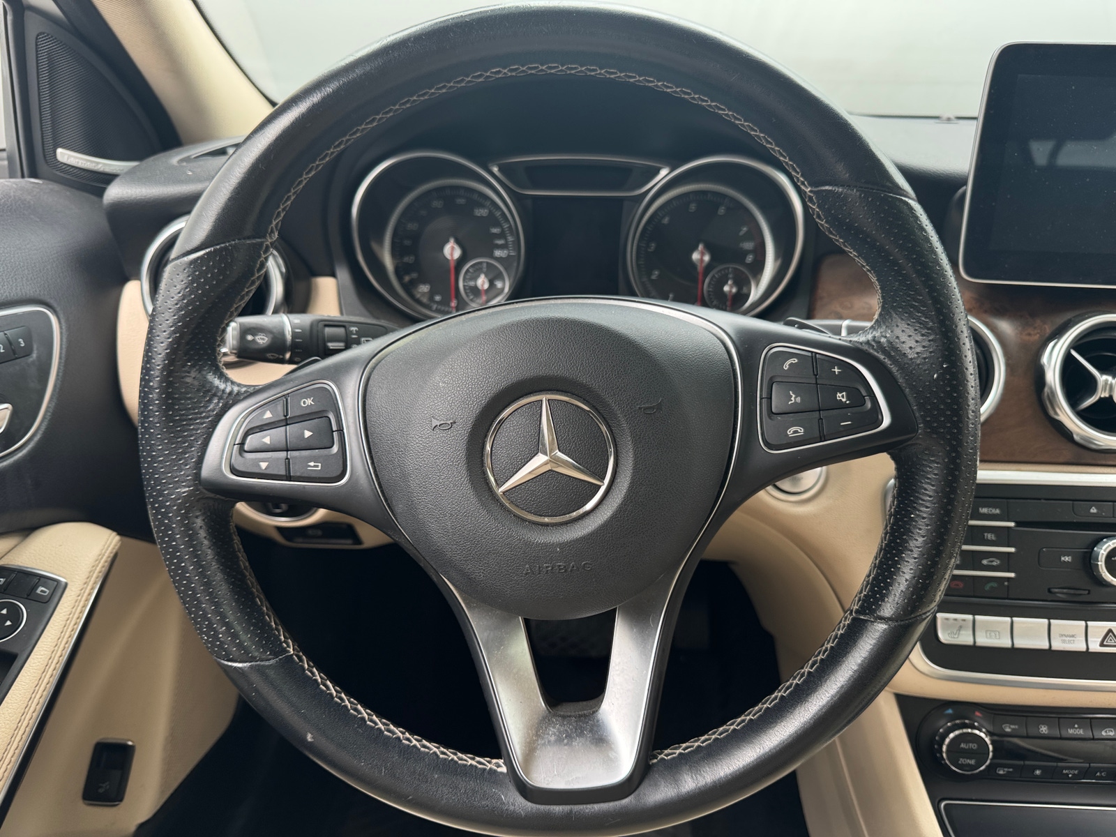 Thumbnail: 2019 Mercedes-Benz GLA - 4