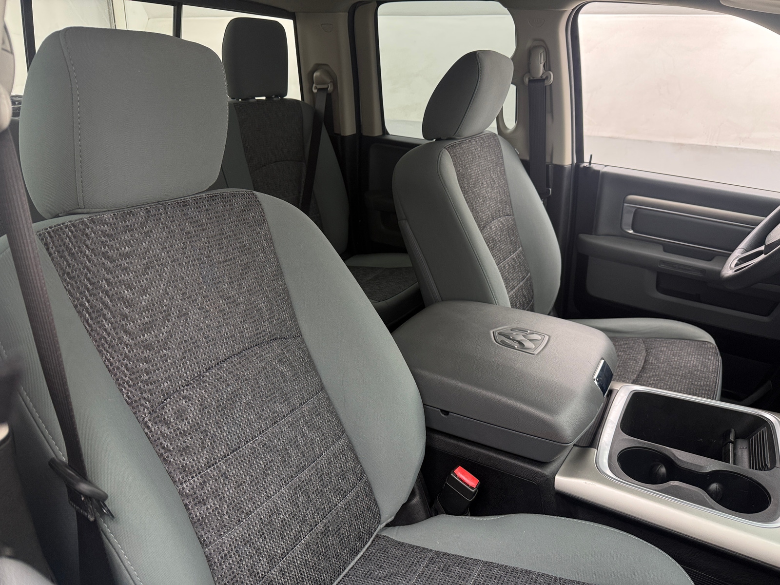 Thumbnail: 2019 RAM 1500 Classic - 2