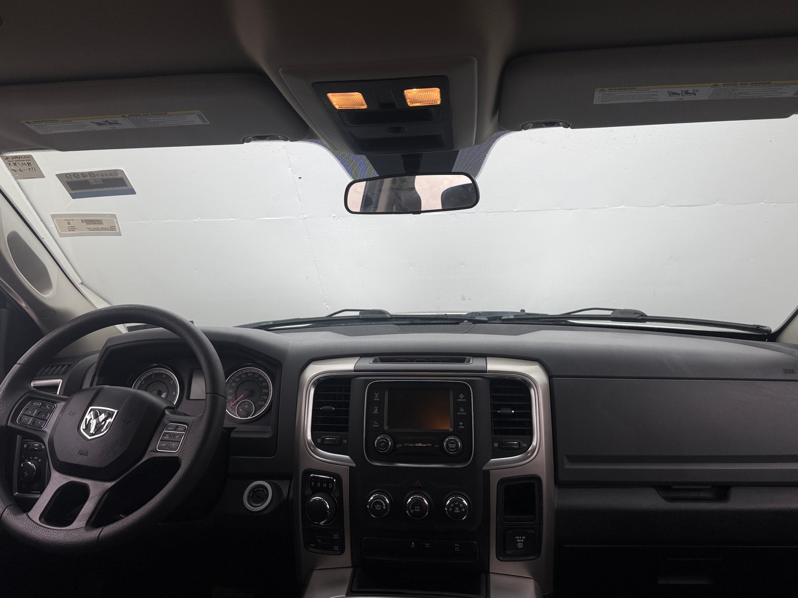 Thumbnail: 2019 RAM 1500 Classic - 3
