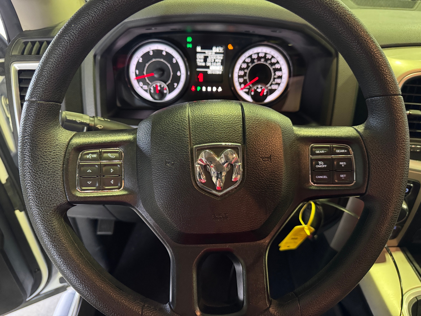 Thumbnail: 2019 RAM 1500 Classic - 5