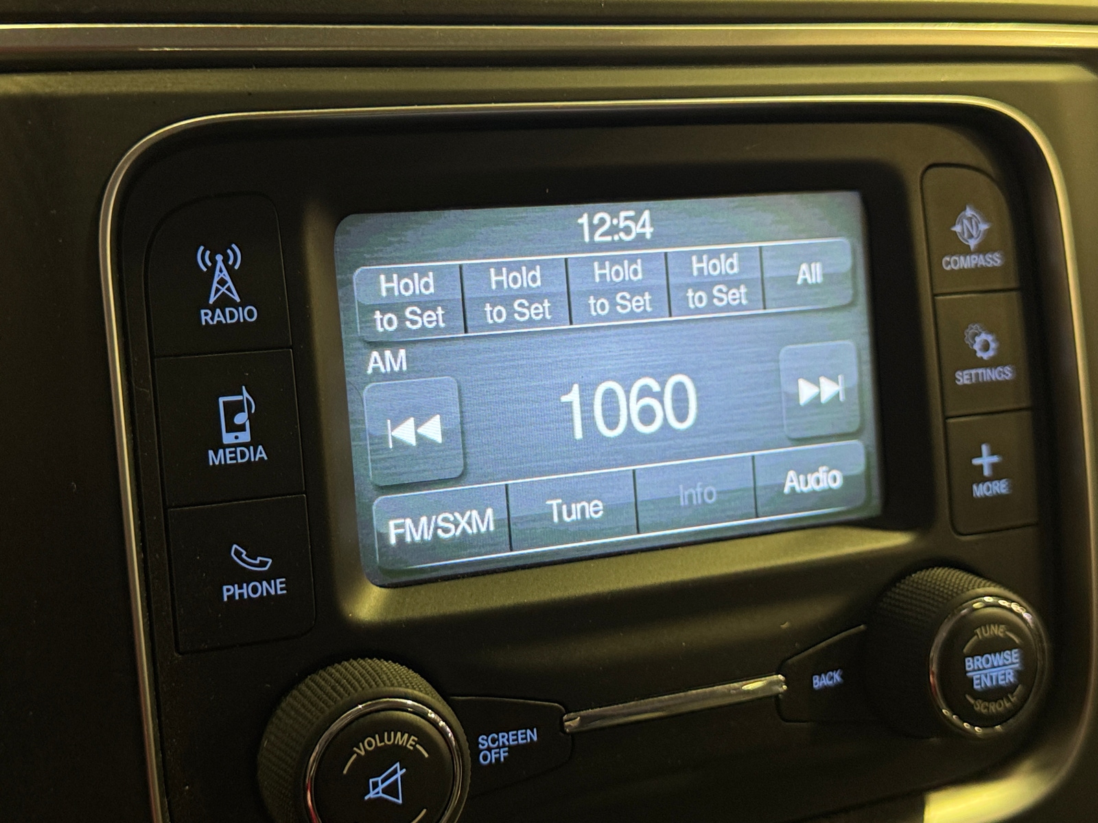 Thumbnail: 2019 RAM 1500 Classic - 4
