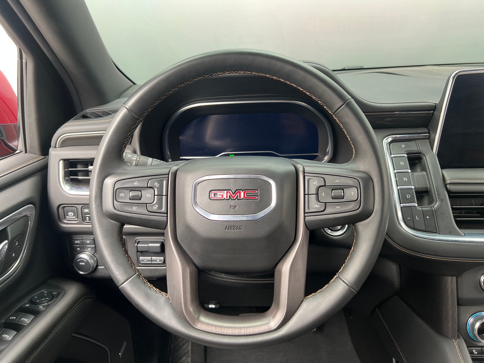 Thumbnail: 2024 GMC Yukon XL - 4