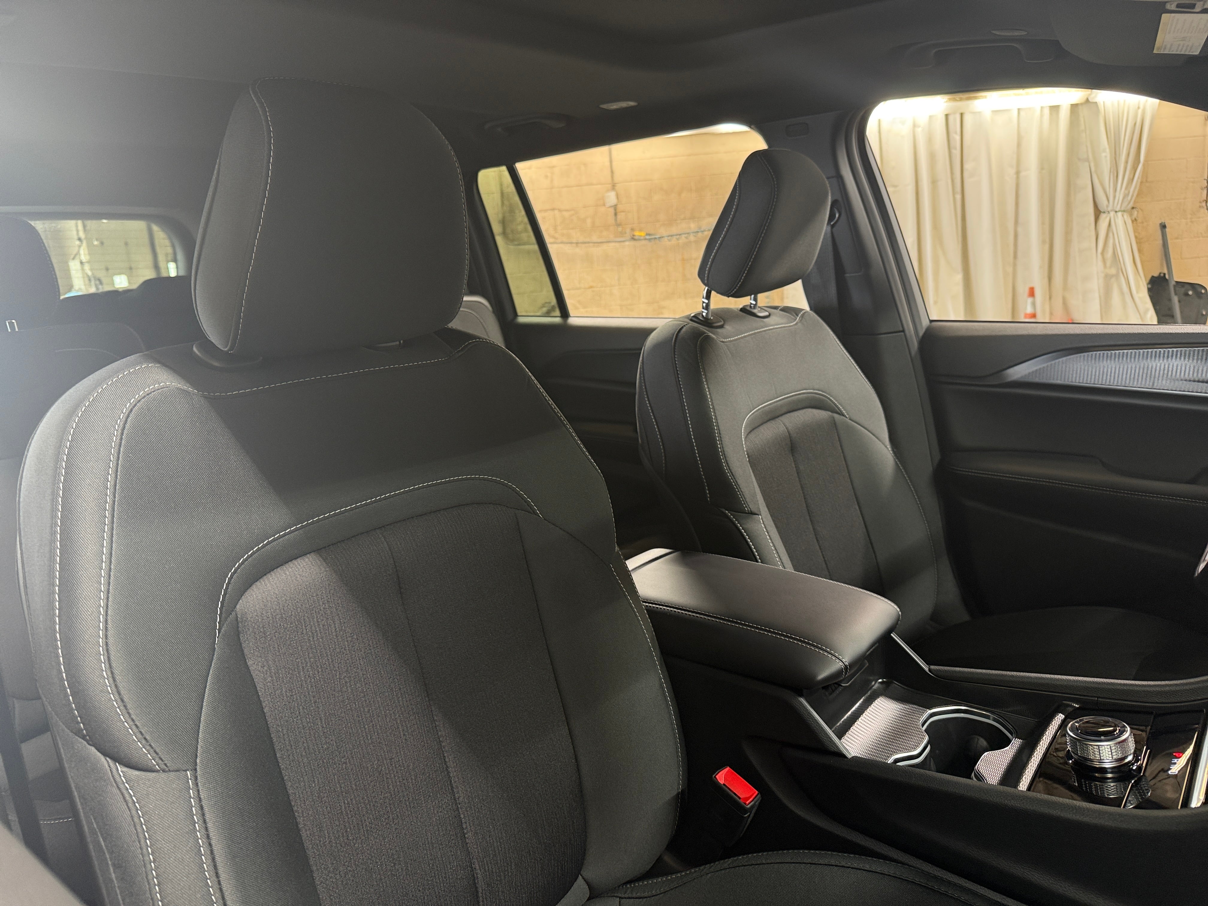 2026 Jeep Grand Cherokee L Laredo X's photo