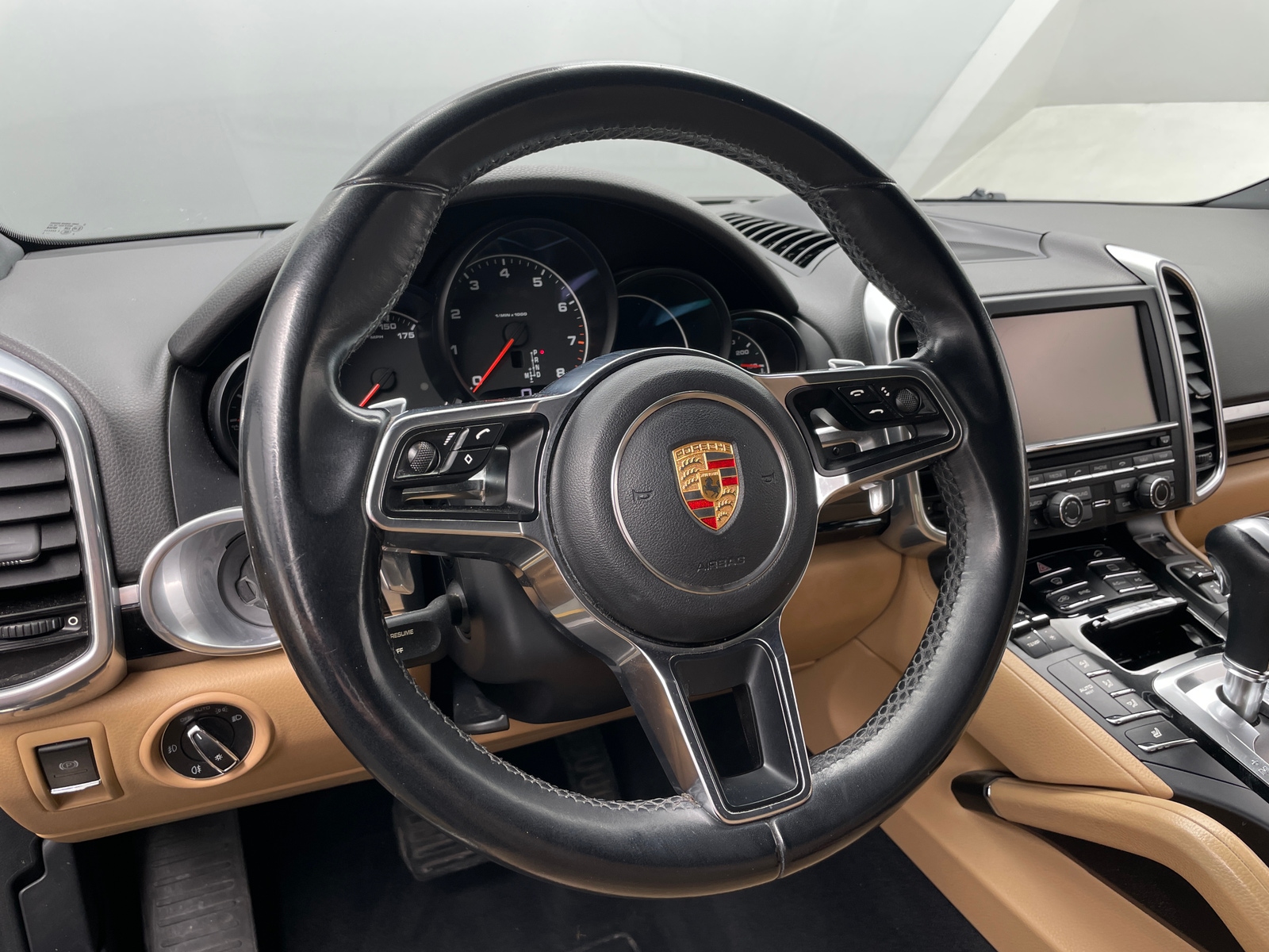 Thumbnail: 2016 Porsche Cayenne - 4