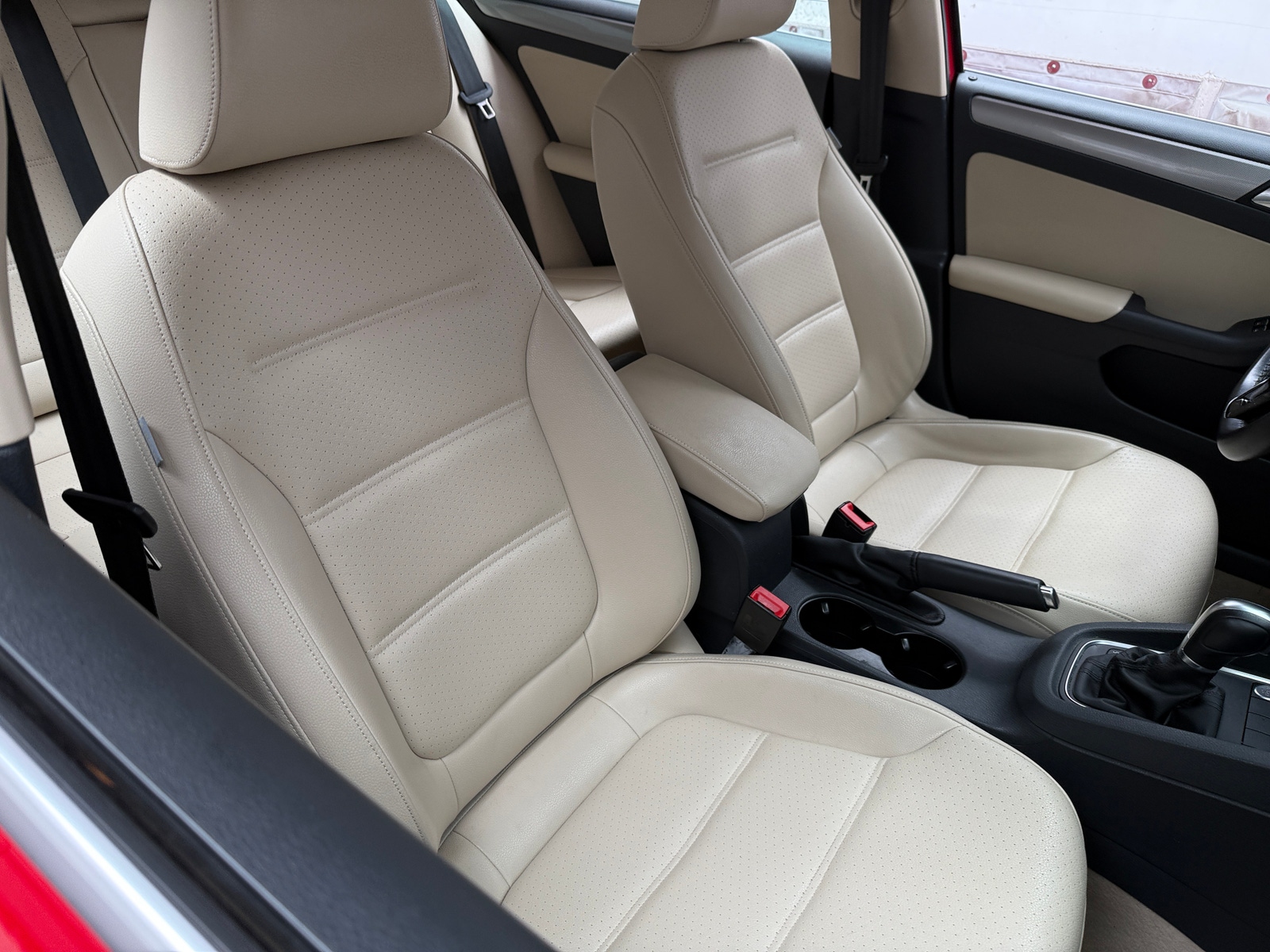 Thumbnail: 2015 Volkswagen Jetta - 2