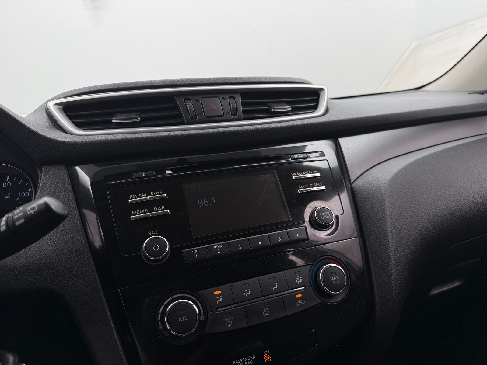 Thumbnail: 2015 Nissan Rogue - 4