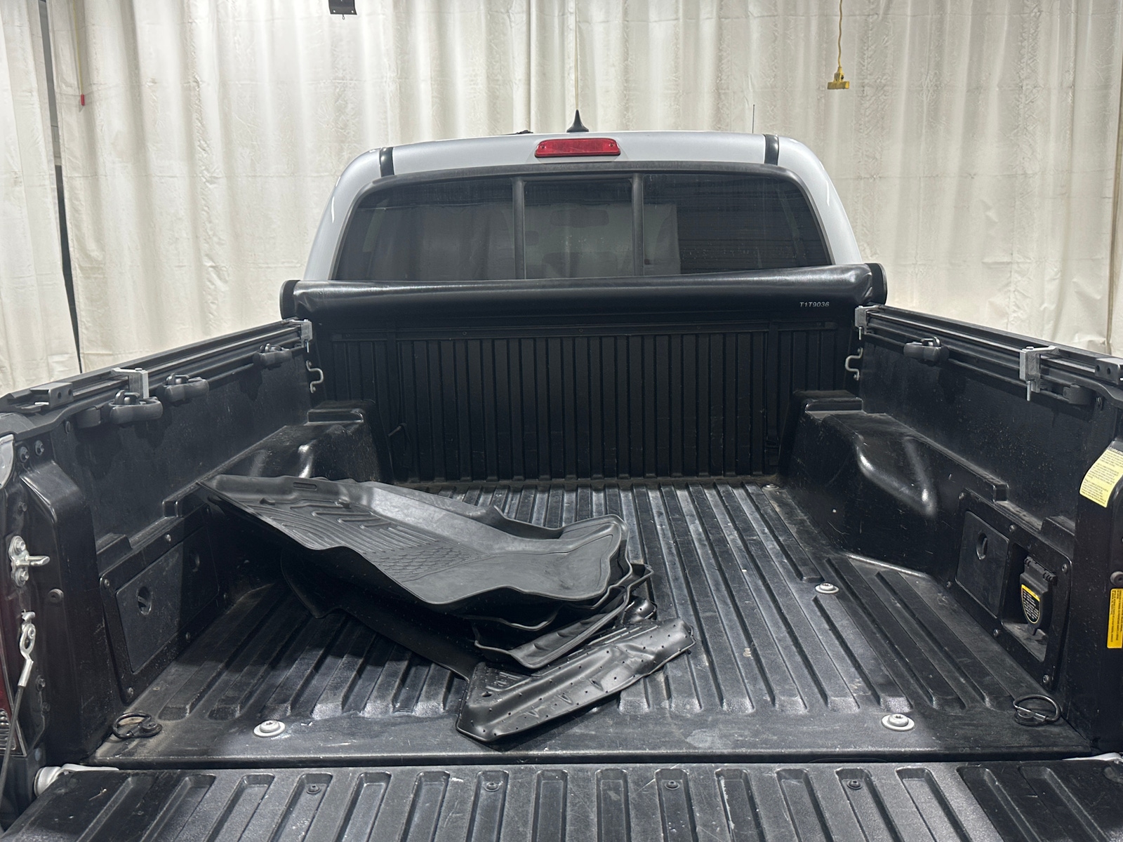 Thumbnail: 2013 Toyota Tacoma - 7