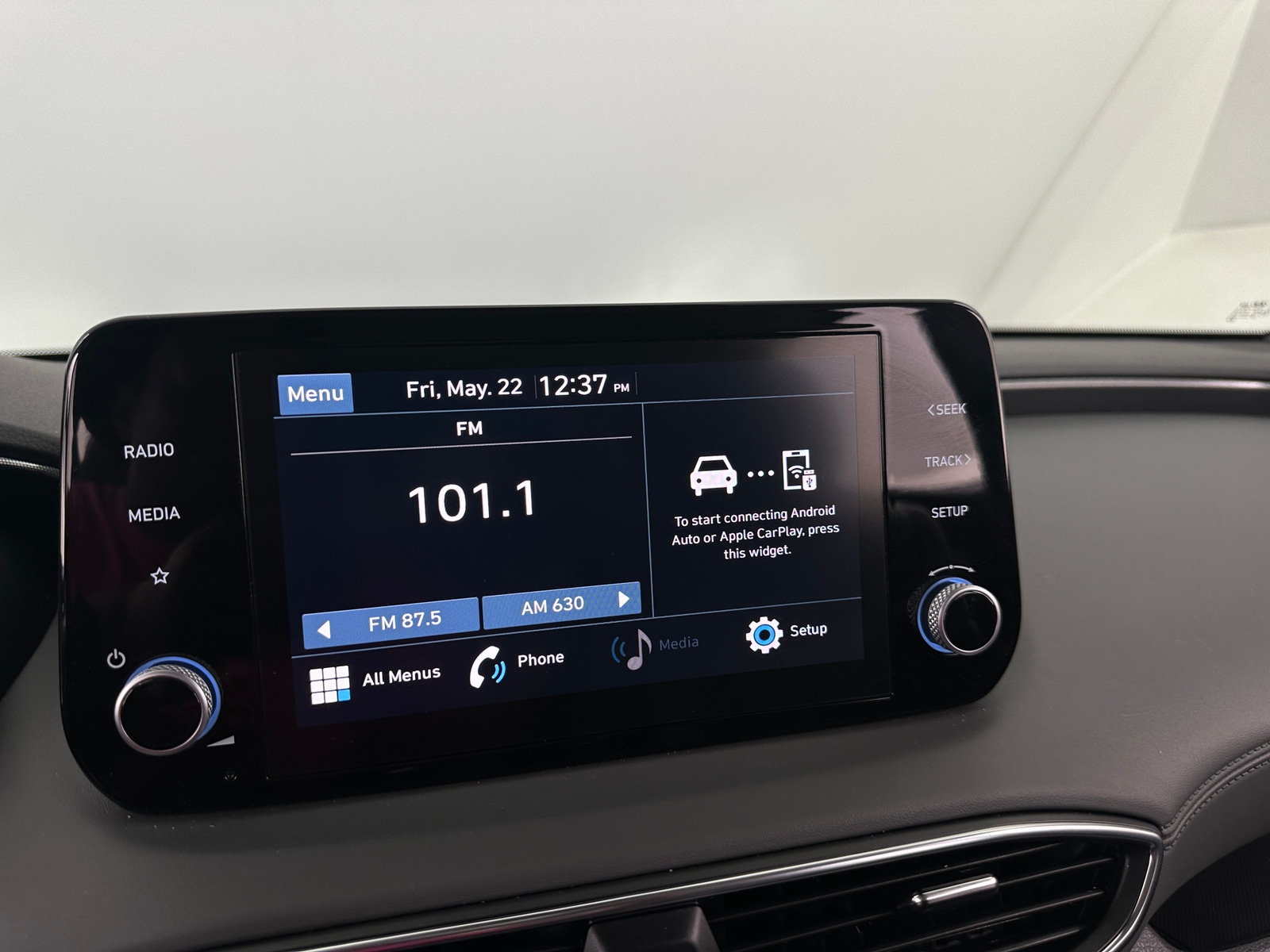 Thumbnail: 2023 Hyundai Santa Fe - 4